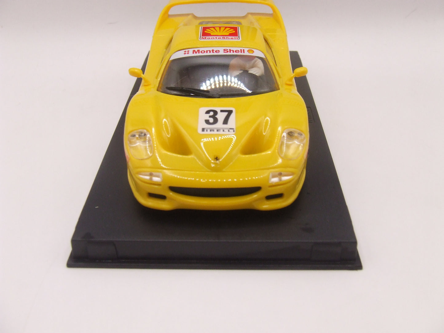 Ninco Ferrari F-50 Shell Yellow SKU 50124 1/32 scale slot car