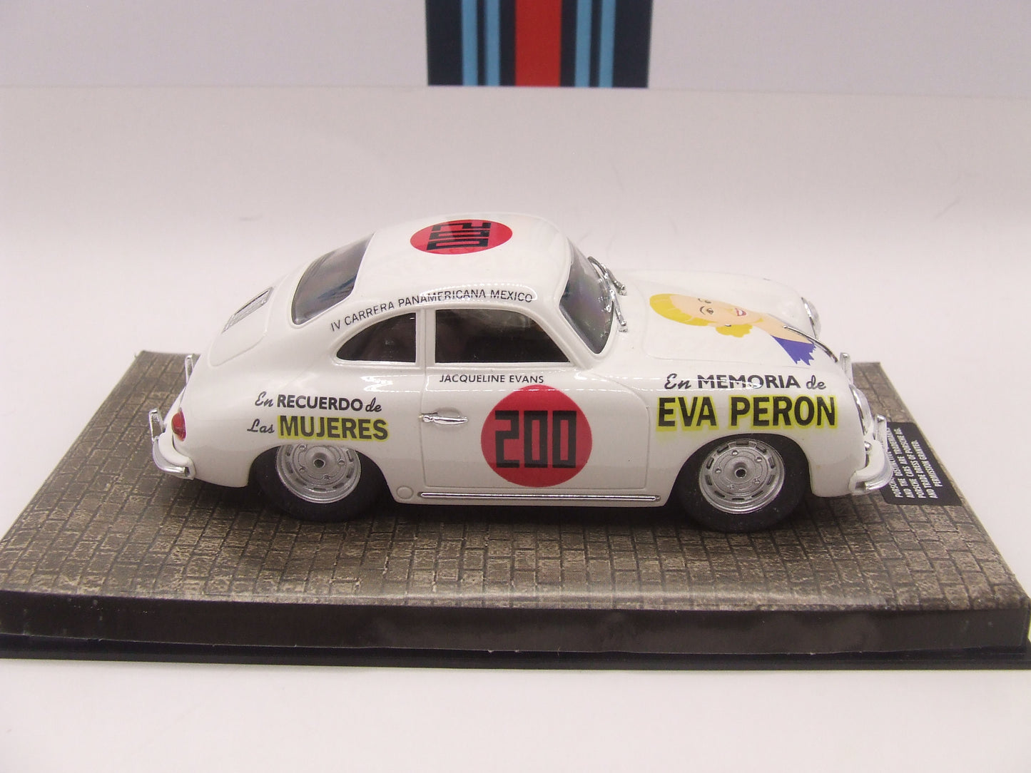 50198 Ninco Porsche 356 A Coupe "Evita" Eva Peron - Carrera Panamericana, #200 1:32 Slot Car