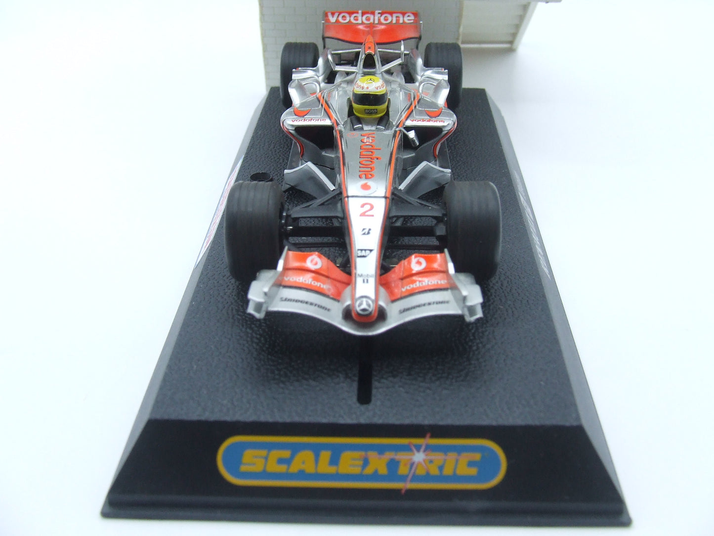 Scalextric Club F1 McLaren Mercedes MP4-21 Lewis Hamilton C2880 Scalextric