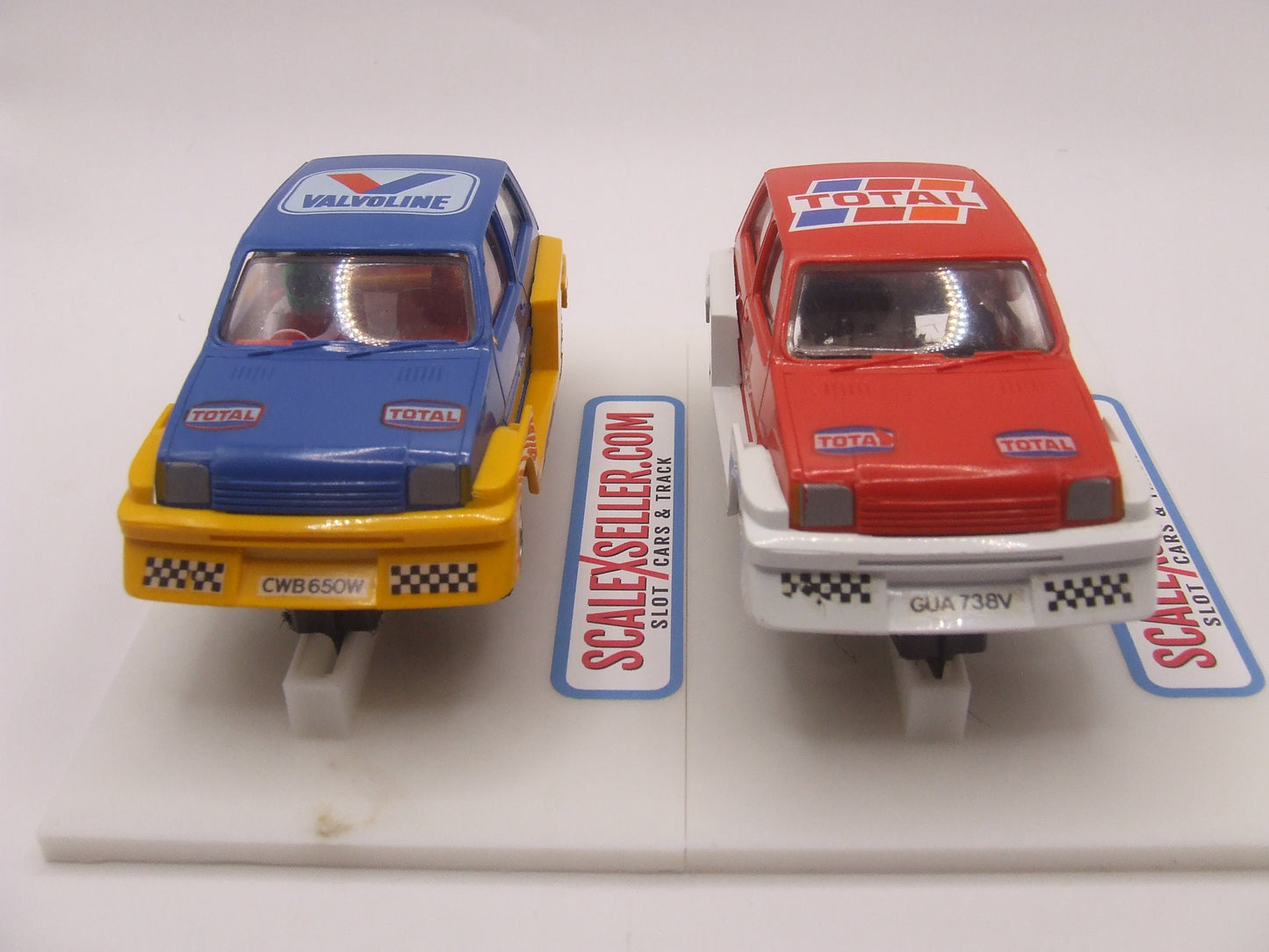 Scalextric MG Metro 6R4 twin pack C0215 Valvoline & C0214 Total liveries 1/32 scale slot cars