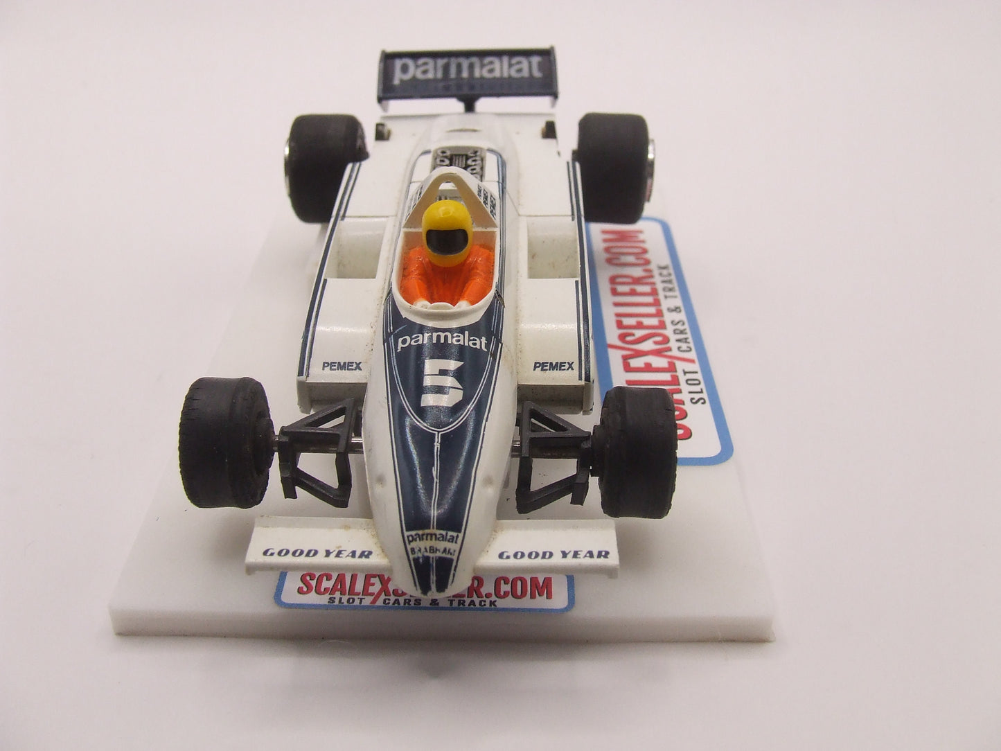 Scalextric Brabham F1  BT49 C139 1989 Yellow Helmet