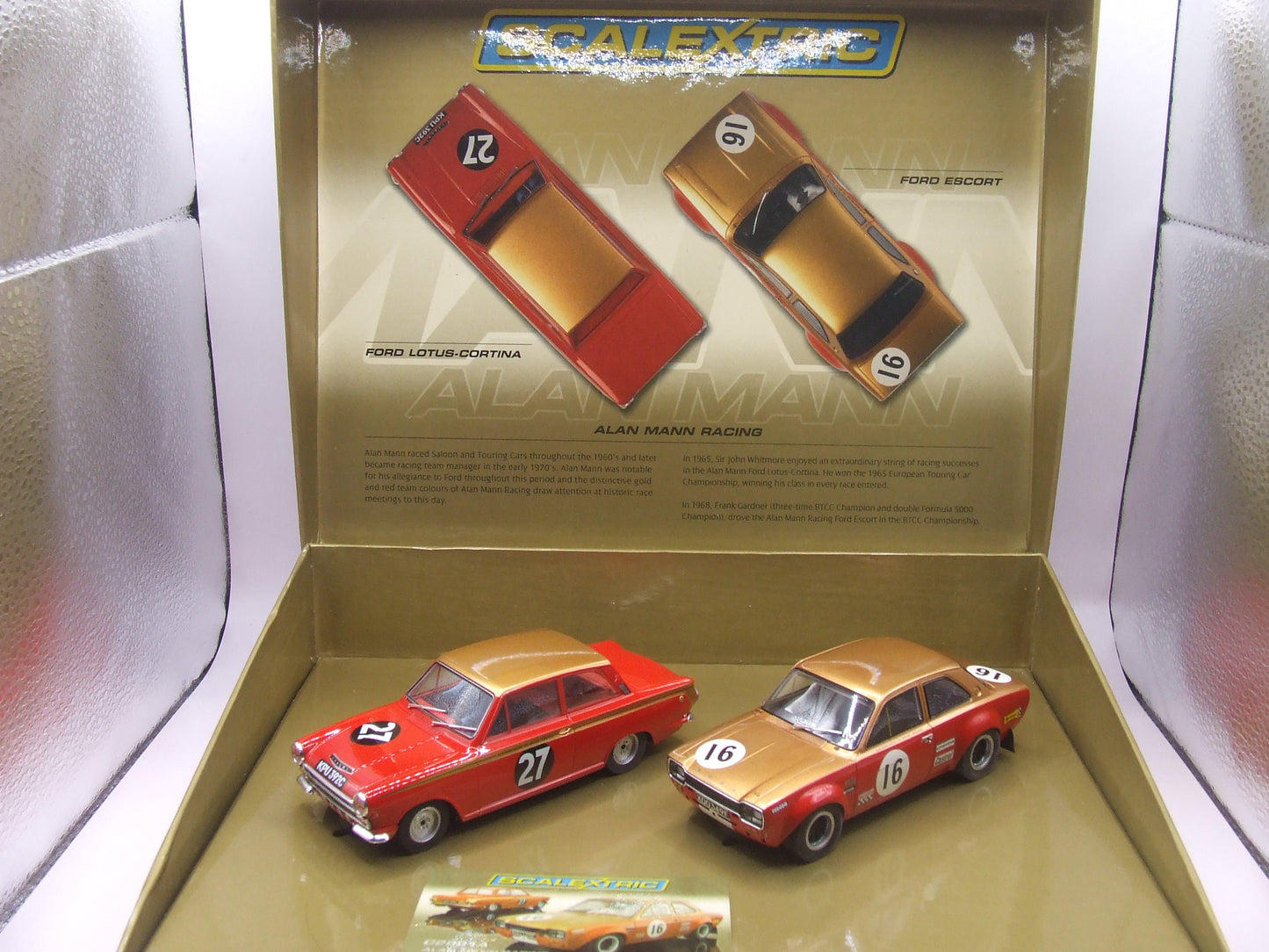 Scalextric Alan Mann Racing C2981A Box set