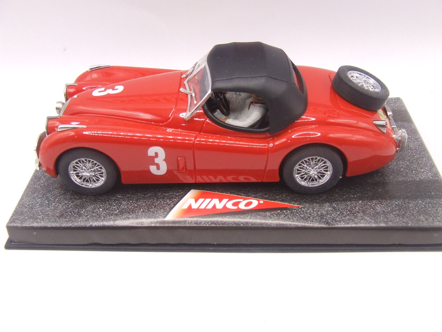 NINCO 50216 #3 JAGUAR XK-120 1/32 SCALE SLOT CAR
