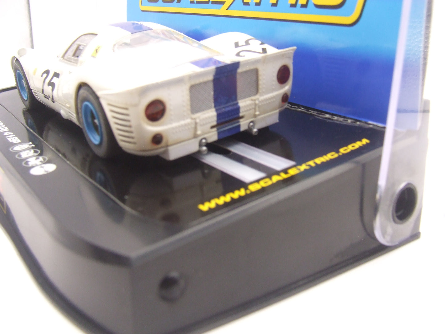 Scalextric Ferrari 330 NART No.25 C2918