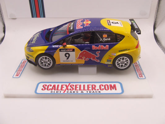 Scalextric C2704 Seat Leon WTCC J Gene #9 Red Bull Blue Yellow