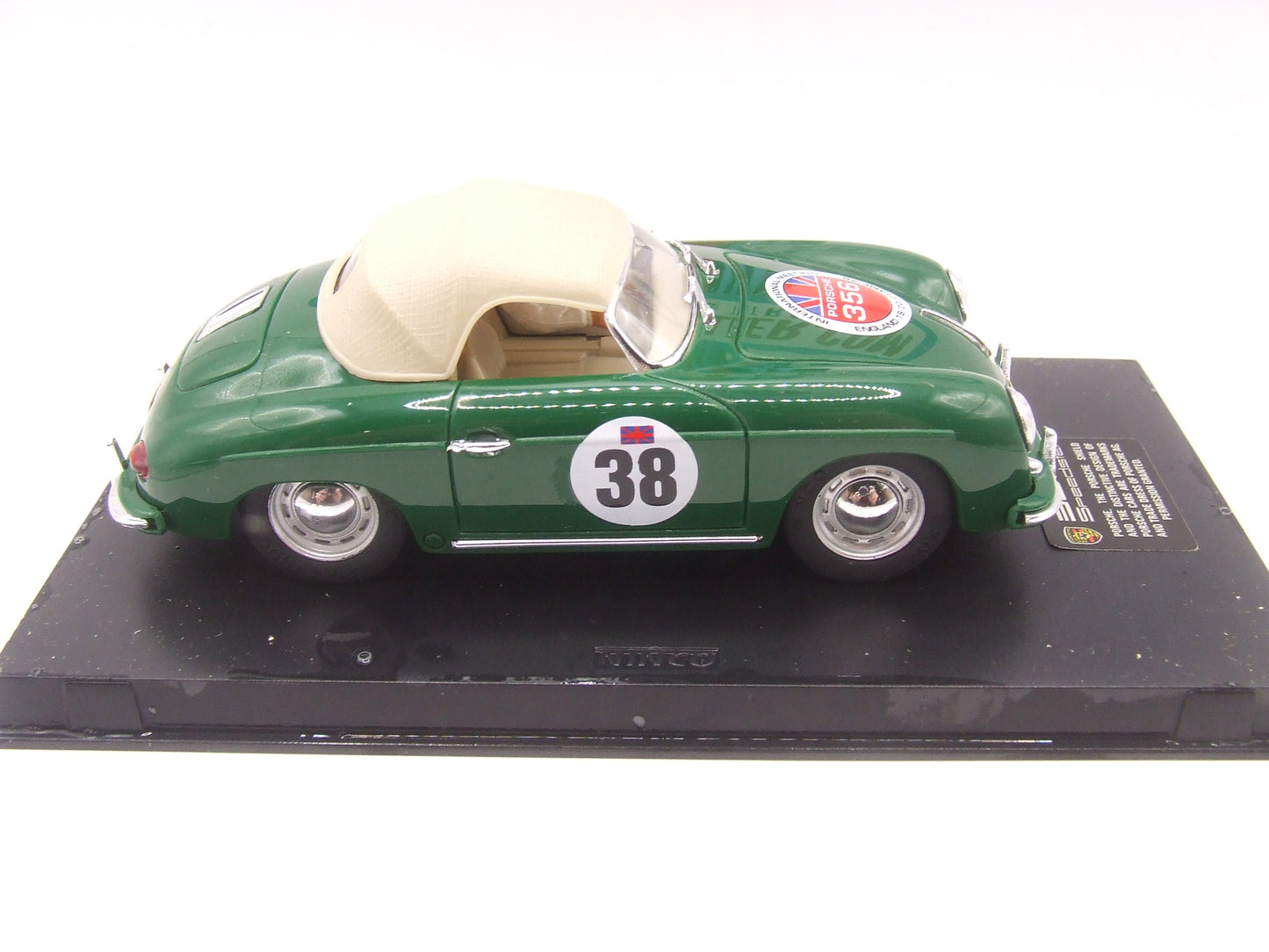 Ninco 50126 Porsche 356 A Speedster British Racing Green #38 1/32 slot car