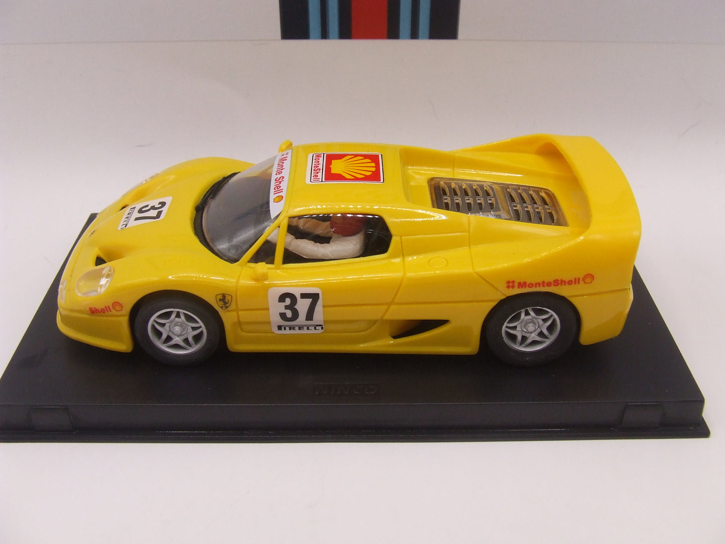 Ninco Ferrari F-50 Shell Yellow SKU 50124 1/32 scale slot car