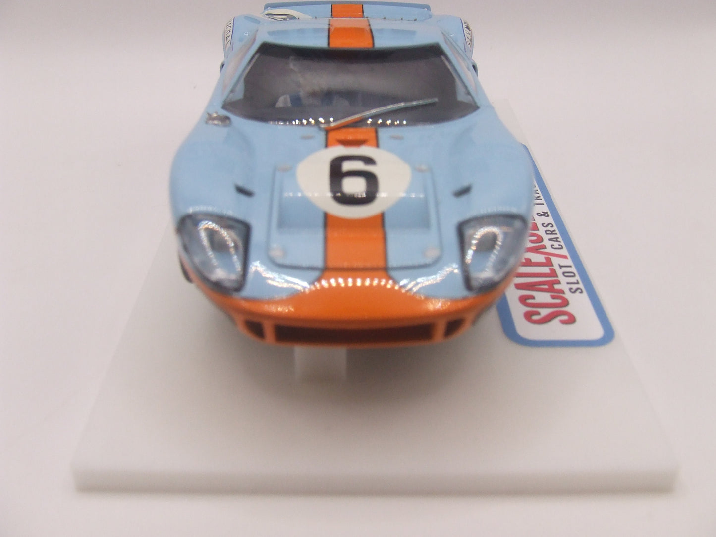 Gulf Ford GT 40 Le Mans 1969 #6 Scalextric C2404