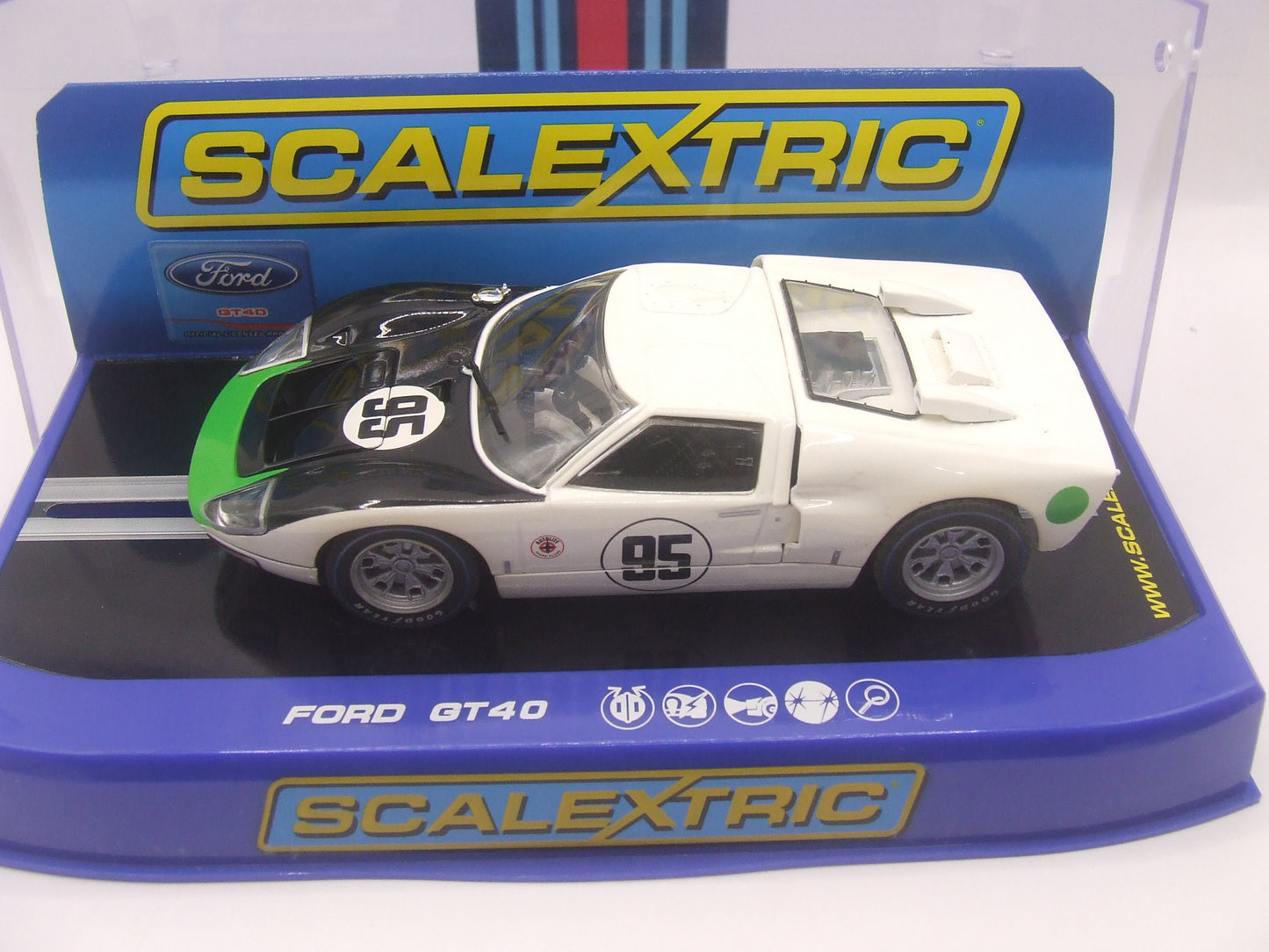Scalextric Ford GT40 1966 Daytona Mark Donohue C3231 1:32 Slot Car