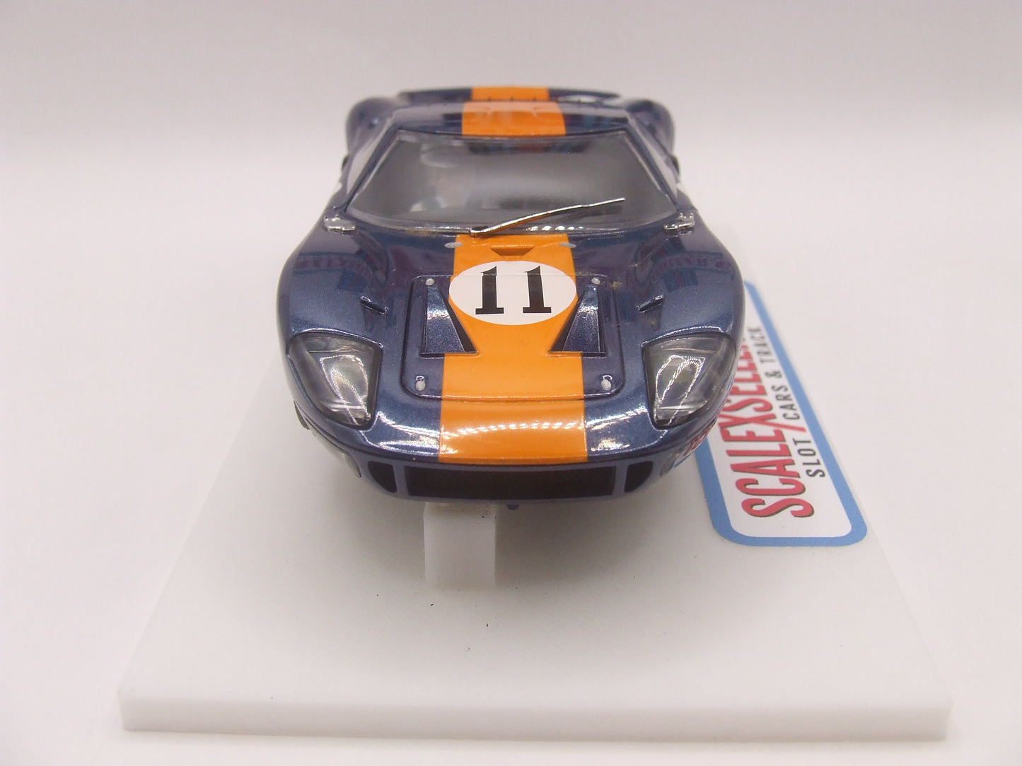 Scalextric Ford GT40 #11 Gulf - '67 Daytona - With Lights C2755