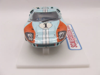 Scalextric Ford GT MKII Le Mans 1966 Gulf, #1 C2464 1:32 Slot Car