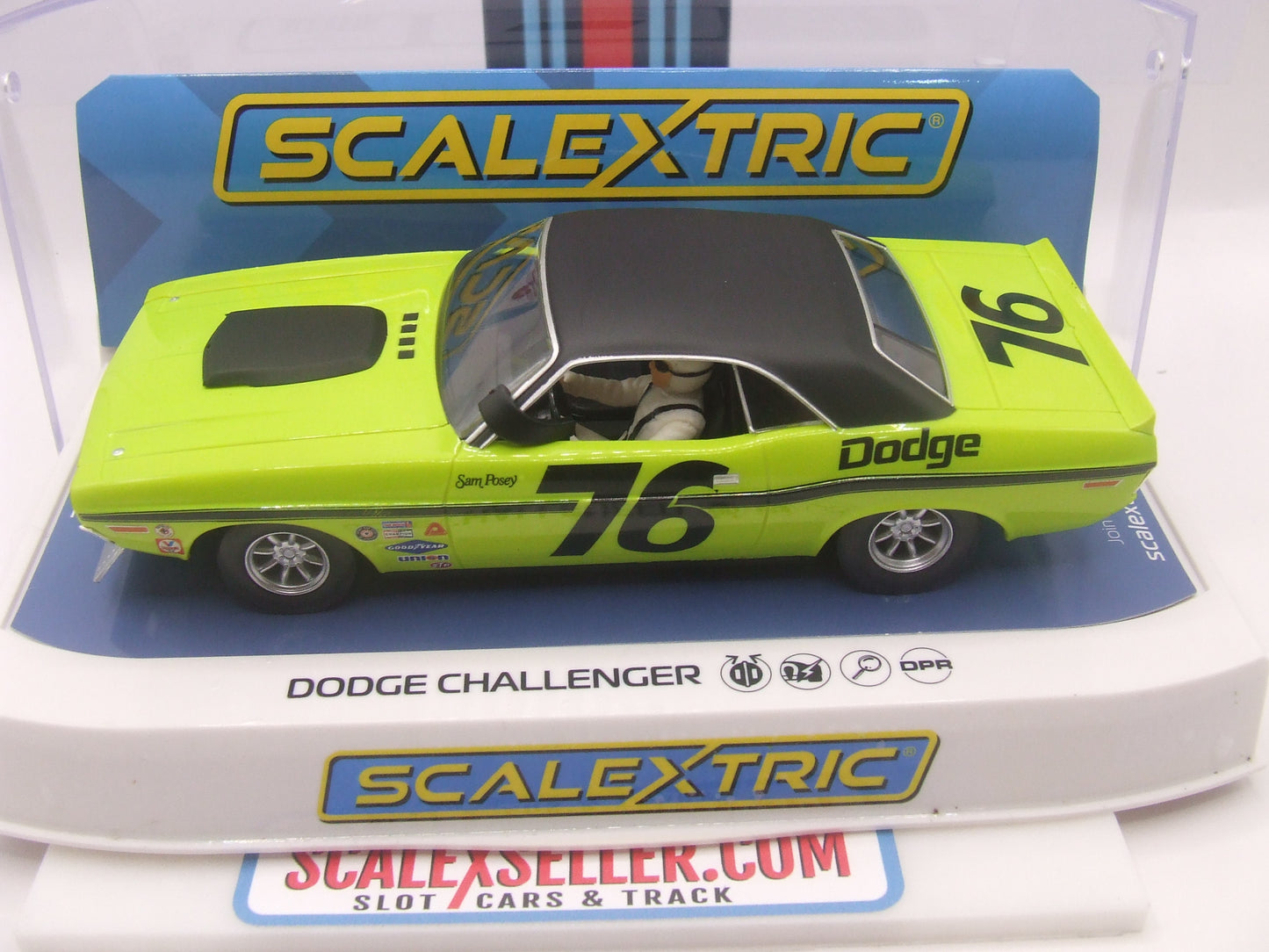 Scalextric Dodge Challenger T/A "Sam Posey" #76 – 1970 Trans-Am Series – 1:32 Slot Car C4164