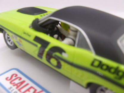 Scalextric Dodge Challenger T/A "Sam Posey" #76 – 1970 Trans-Am Series – 1:32 Slot Car C4164