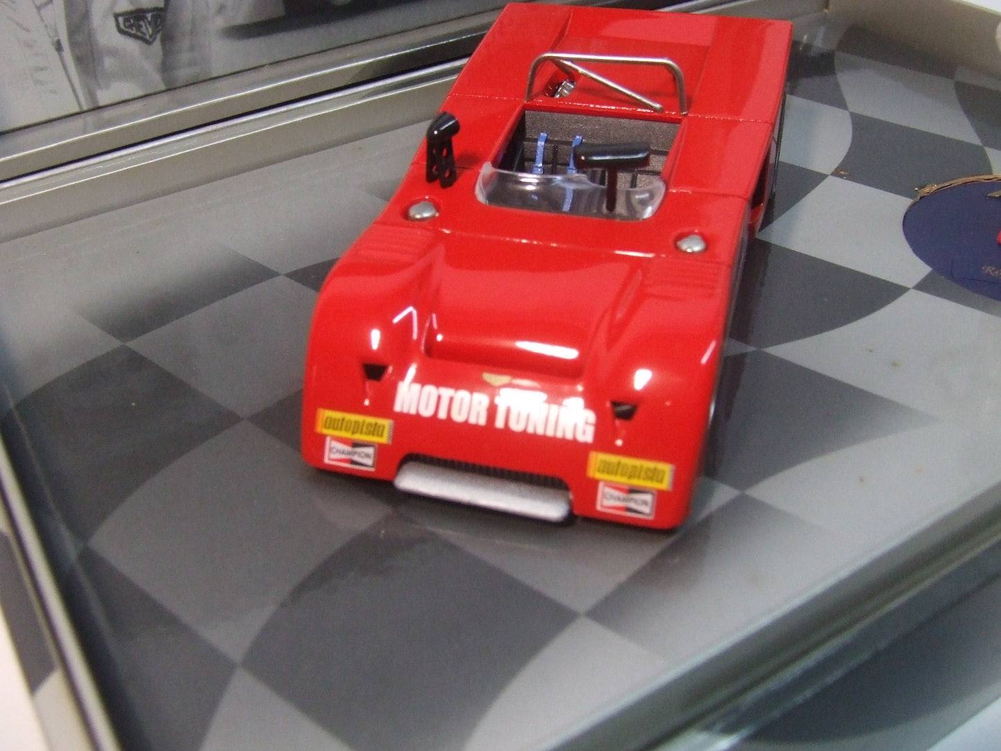 W01 GB Track  Chevron B21 w/Rafael Barrios Diecast Figure, #22 1:32 Slot Car