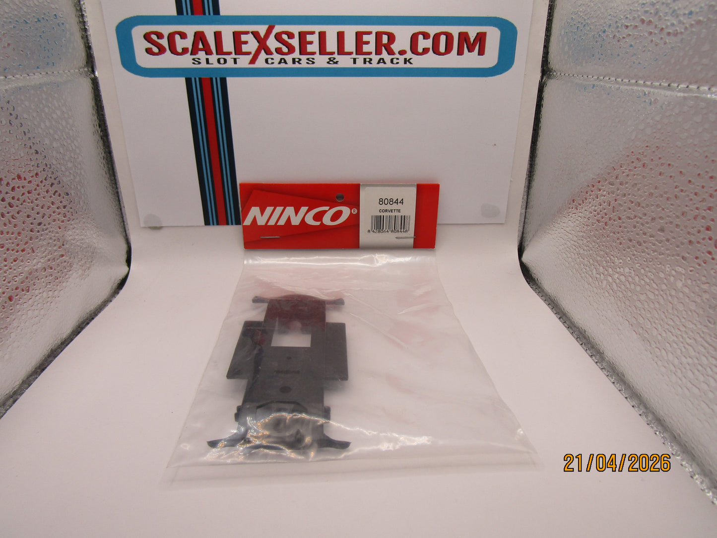 Ninco 80844 replacement chassis for Class C Corvette Sebring '56