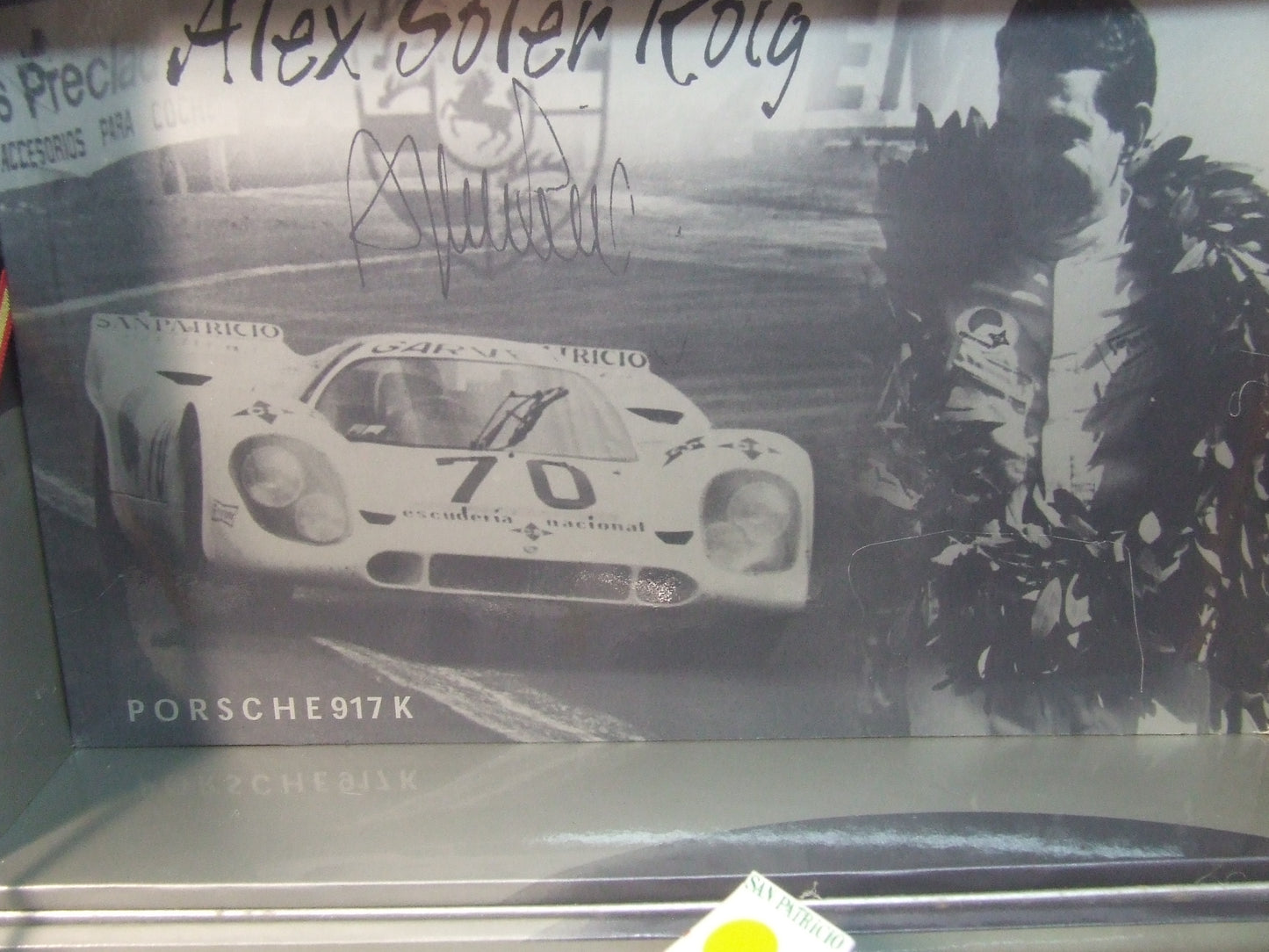 W02 GB Track by Fly Campeones Porsche 917K w/Alex Soler Roig Diecast Figure, #70 1:32 Slot Car