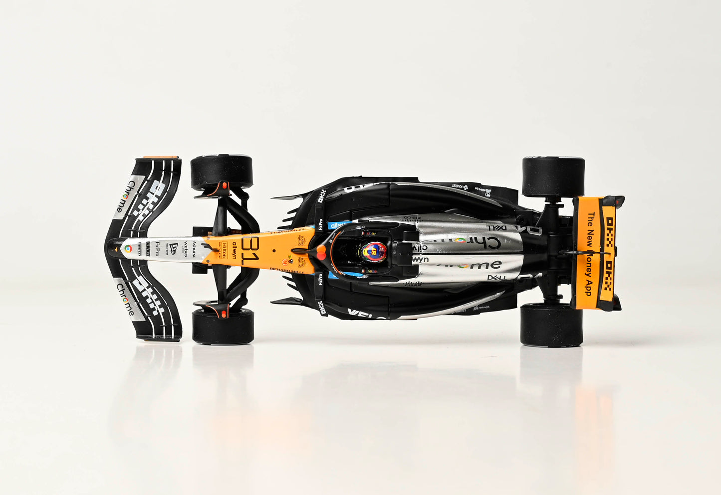 SCX Classic Formula Silver U10622X300 1/32 Scale