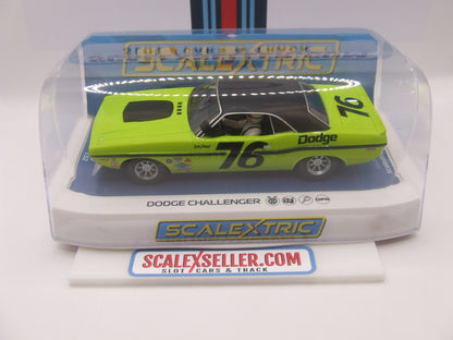 Scalextric Dodge Challenger T/A "Sam Posey" #76 – 1970 Trans-Am Series – 1:32 Slot Car C4164