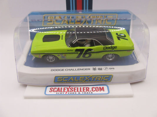Scalextric Dodge Challenger T/A "Sam Posey" #76 – 1970 Trans-Am Series – 1:32 Slot Car C4164