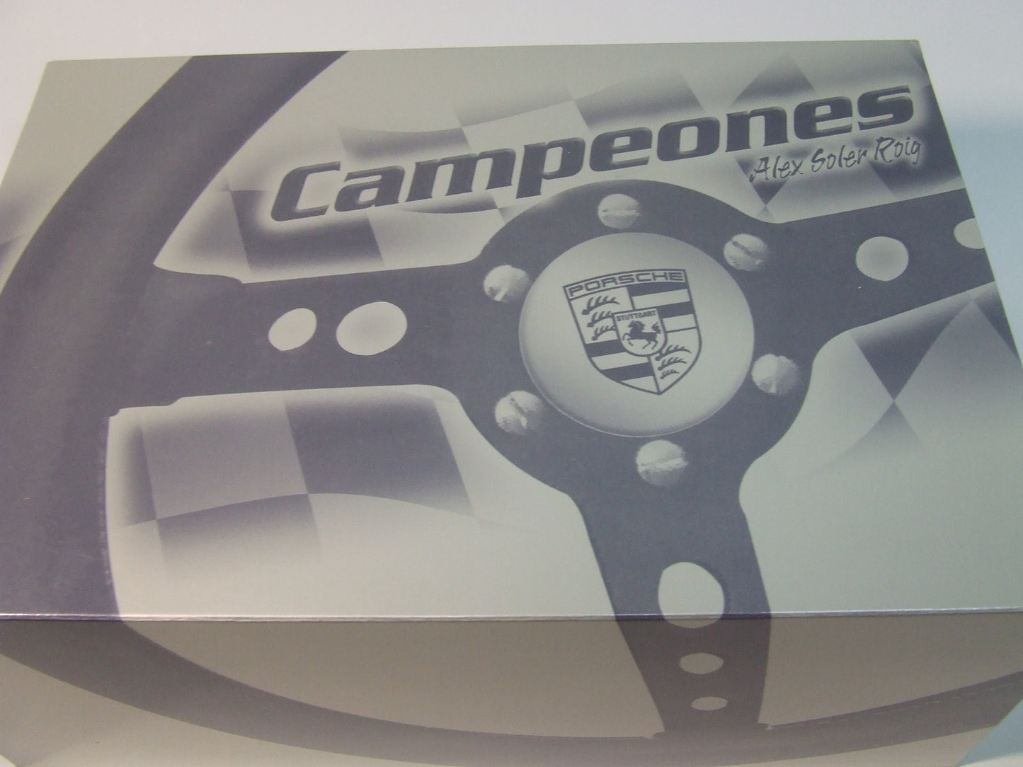 W02 GB Track by Fly Campeones Porsche 917K w/Alex Soler Roig Diecast Figure, #70 1:32 Slot Car