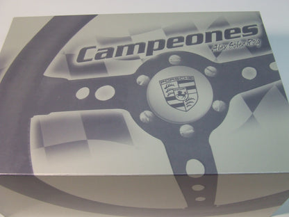 W02 GB Track by Fly Campeones Porsche 917K w/Alex Soler Roig Diecast Figure, #70 1:32 Slot Car